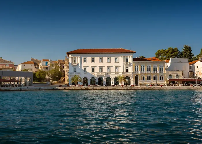 호텔 Jadran Heritage Hotel, Valamar Collection 5*